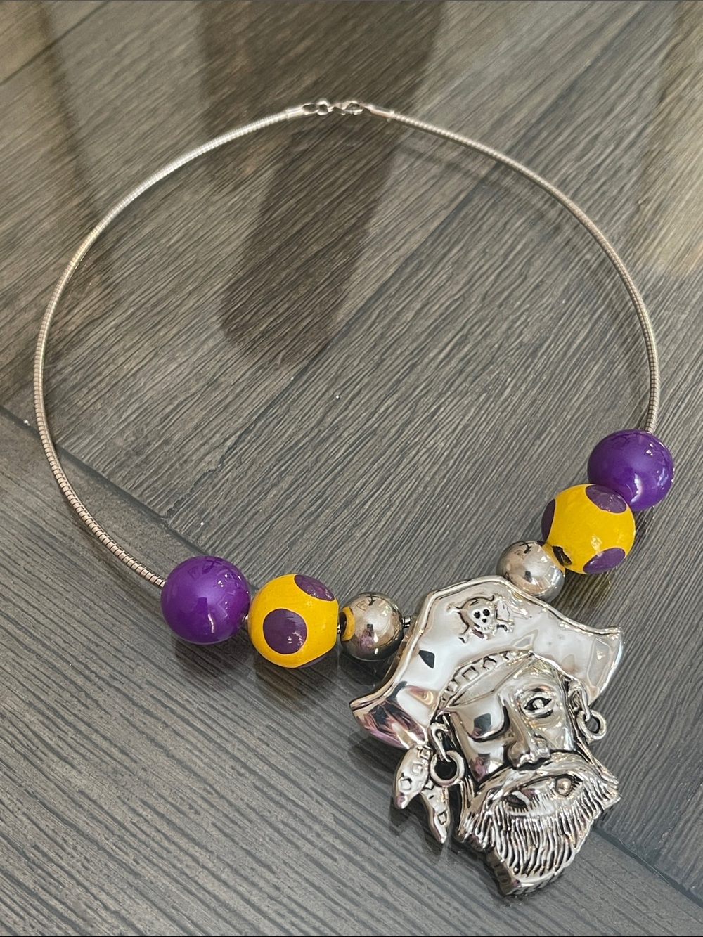 Vintage Best ECU Pirates Beaded Choker Wire Necklace
